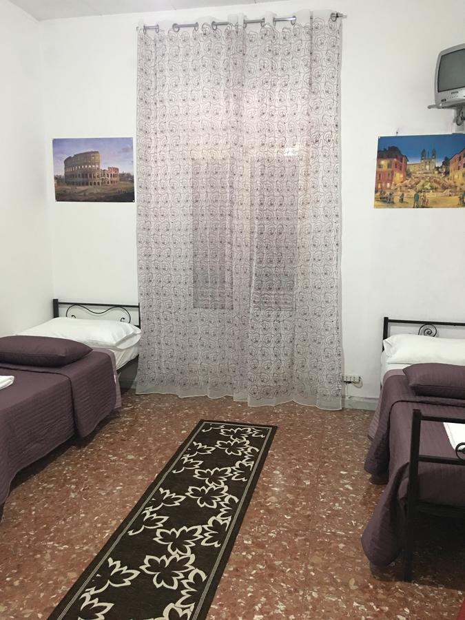 New Golden House Hostal Roma
